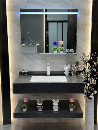 Kabinè adwaz twalèt nwa